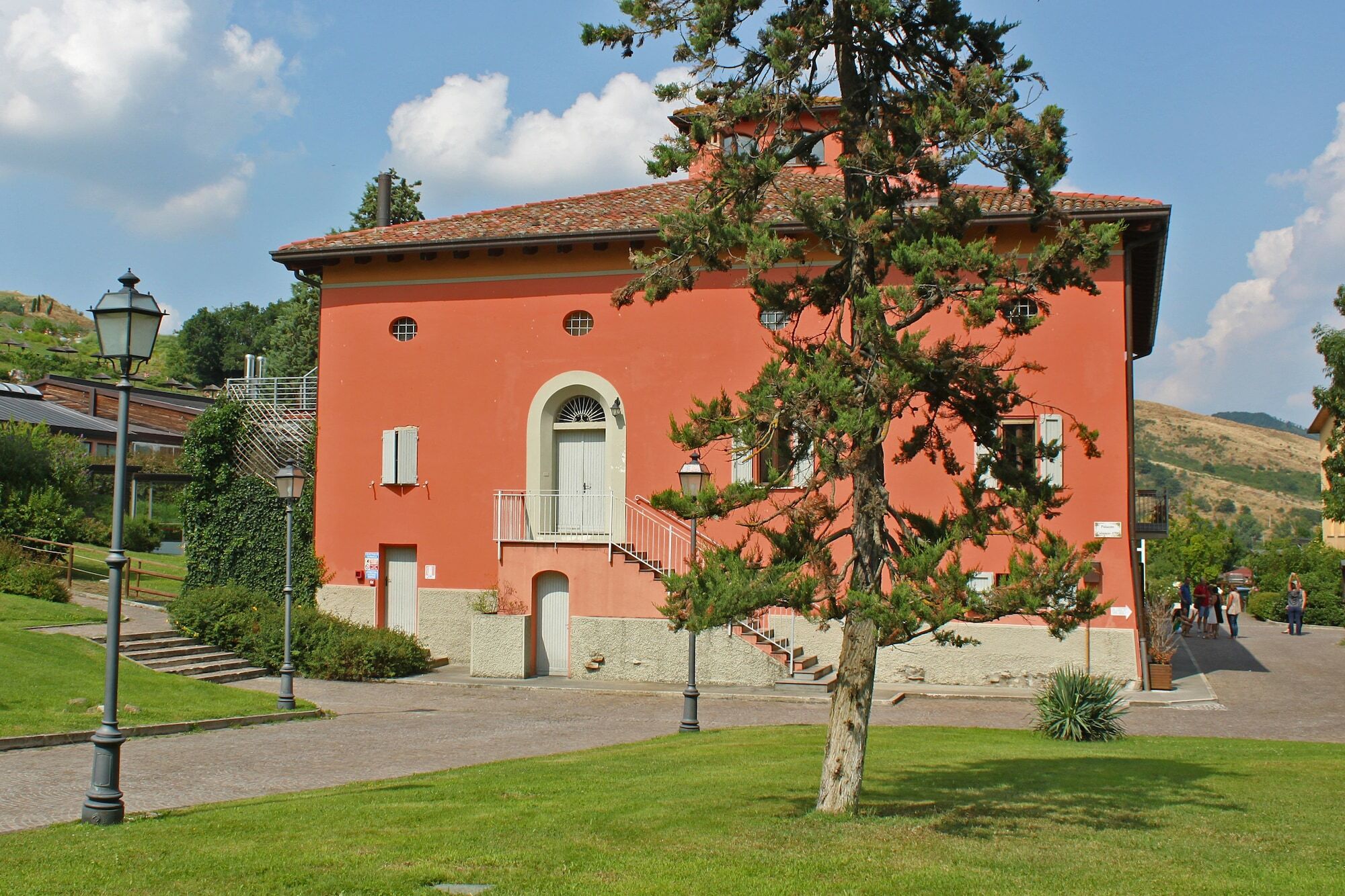 מונטרנציו Villaggio Della Salute Piu מראה חיצוני תמונה